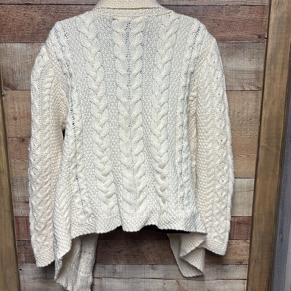 Inis Crafts Merino Wool Cable Knit cardigan Sweater - Picture 5 of 9